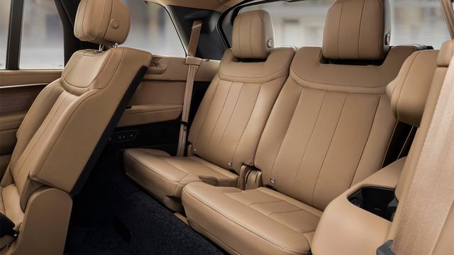 2025 Land Rover Range Rover P400 HSE 7-Seat LWB  第2張相片