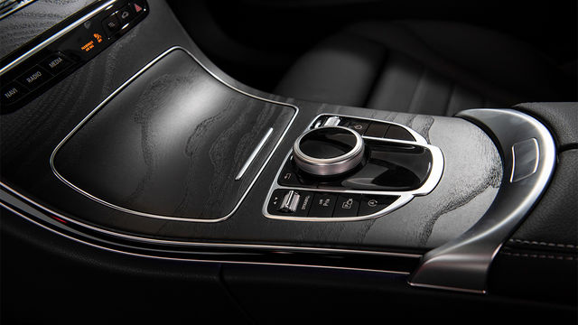 2019 M-Benz C-Class Sedan C300 AMG Line  第8張相片