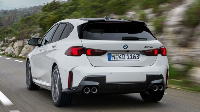 2025 BMW 1-Series M135 xDrive  第2張相片