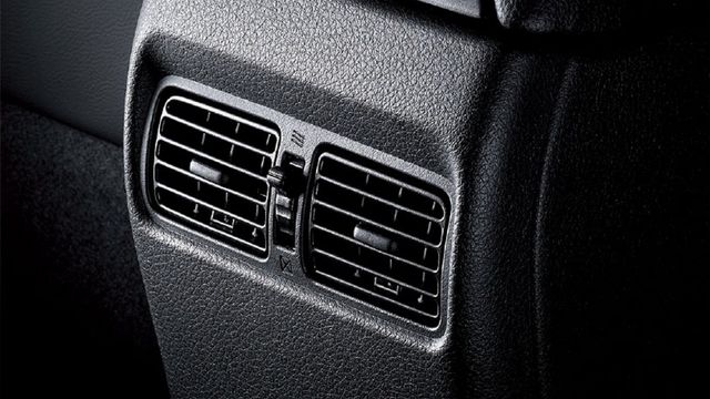 2019 Nissan Sentra 1.8尊爵版  第9張相片