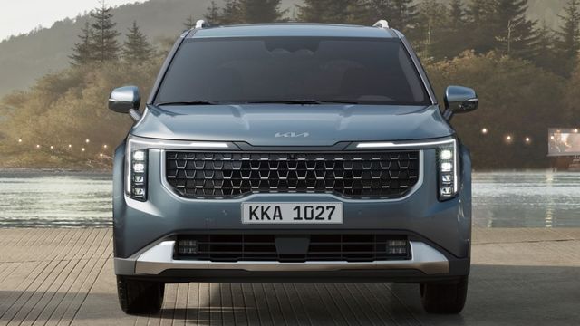 2025 Kia Carnival Trendy  第2張相片