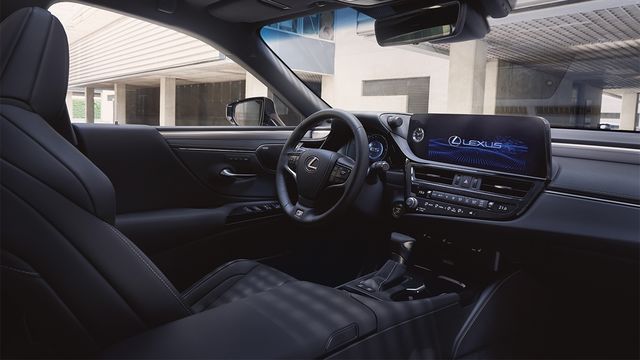 2025 Lexus ES 250 F Sport  第5張相片