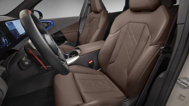 2025 BMW X3 M50 xDrive  第8張相片