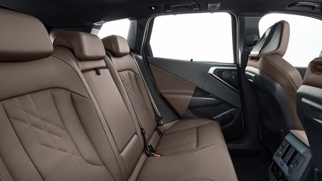2025 BMW X3 M50 xDrive  第9張相片