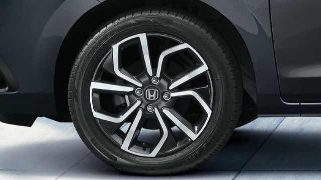 2025 Honda Fit e：HEV油電版  第5張相片