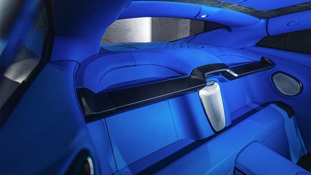 2025 Aston Martin Vanquish 5.2 V12  第9張相片