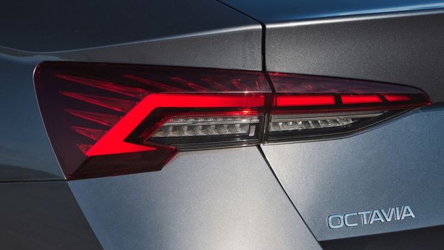 2025 Skoda Octavia 1.5 TSI e-TEC  第5張相片