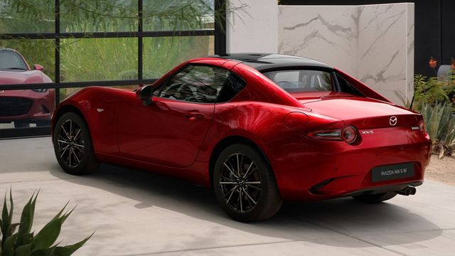 2025 Mazda MX-5 2.0 RF  第2張相片