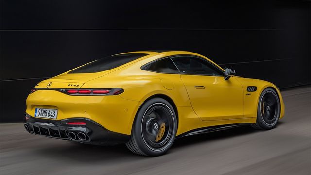 2025 M-Benz AMG GT 43  第2張相片