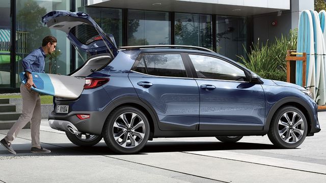 2025 Kia Stonic 1.0T智慧油電驚豔版  第3張相片