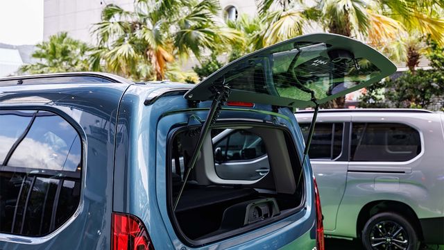 2025 Citroen Berlingo XTR M五人座Modutop  第10張相片