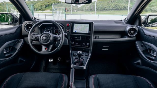 2025 Toyota GR Yaris 1.6  第6張相片