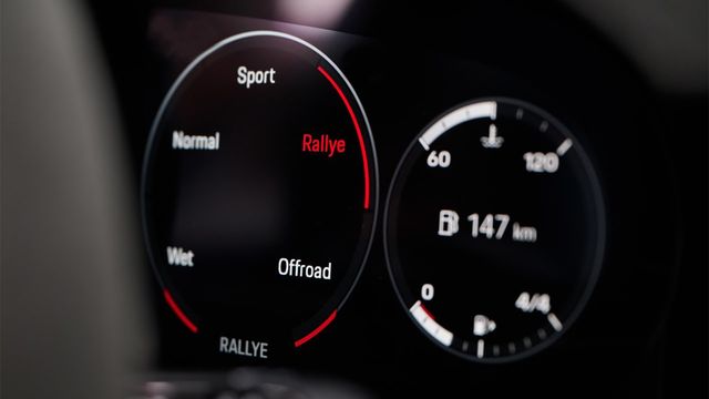 2025 Porsche 911 Dakar 3.0  第10張相片