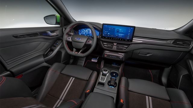2025 Ford Focus Wagon ST X  第5張相片