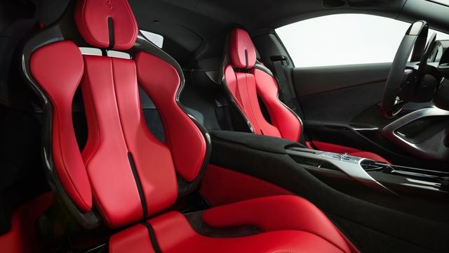 2025 Ferrari 12Cilindri 6.5 V12  第9張相片
