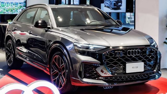 2025 Audi Q8 RSQ8  第1張相片