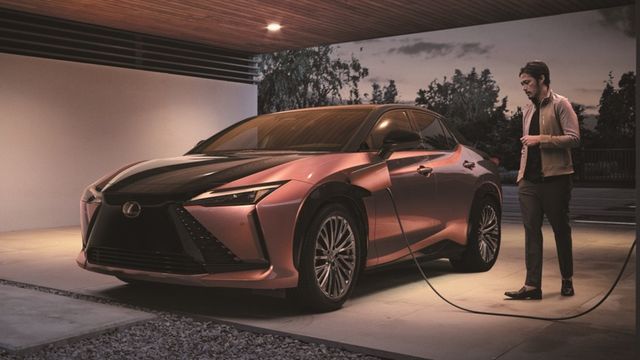 2025 Lexus RZ 450e旗艦版  第2張相片