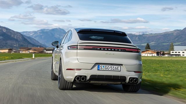 2025 Porsche Cayenne Coupe V6  第3張相片