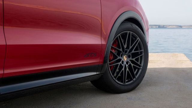 2025 Porsche Cayenne Coupe GTS  第7張相片