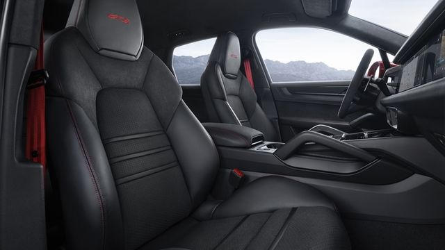 2025 Porsche Cayenne Coupe GTS  第10張相片