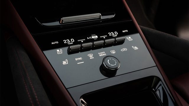 2025 Porsche Cayenne Coupe Turbo E-Hybrid  第9張相片