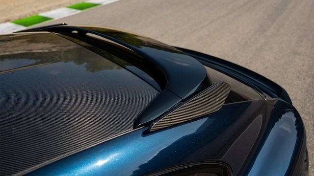 2025 Porsche Cayenne Coupe Turbo E-Hybrid with GT Package  第4張相片