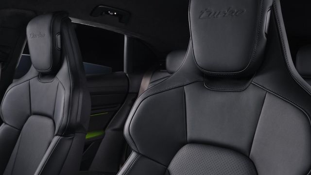 2025 Porsche Taycan Turbo  第8張相片