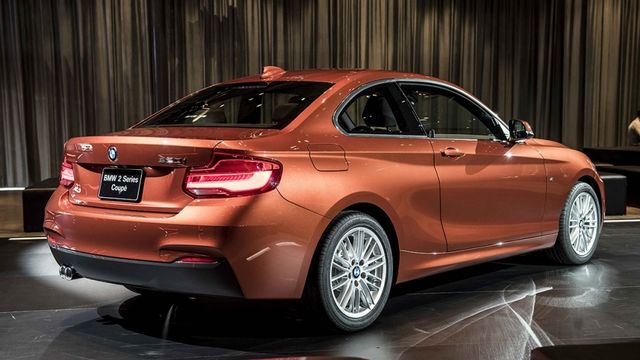 2019 BMW 2-Series 220i M Sport  第2張相片
