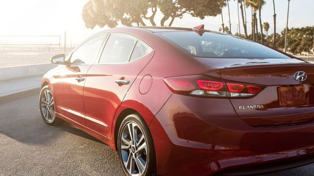 2019 Hyundai Elantra 旗艦型  第2張相片