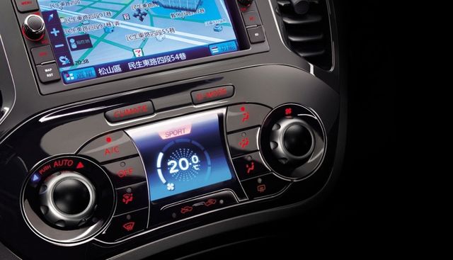 2019 Nissan Juke 1.6自然進氣英倫版  第9張相片