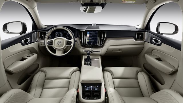 2019 Volvo XC60 D4 Momentum  第5張相片