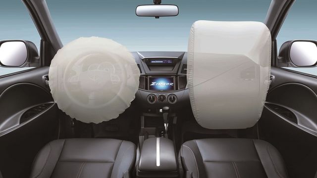 2019 Mitsubishi Zinger 2.4標緻型  第10張相片