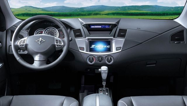 2019 Mitsubishi Zinger 2.4精緻型  第8張相片