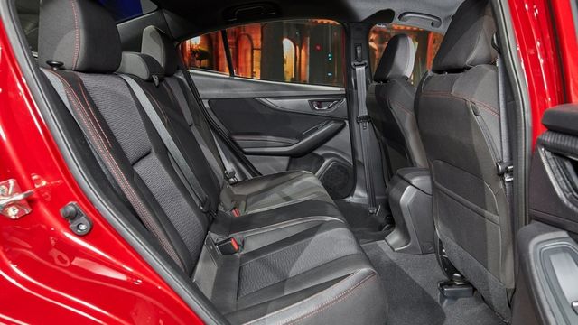2019 Subaru Impreza 4D 1.6i-S EyeSight  第9張相片