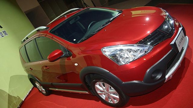2019 Nissan Livina 1.6行家皮椅版  第6張相片