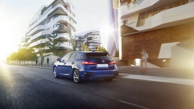 2019 Lexus CT 200h F Sport版  第6張相片