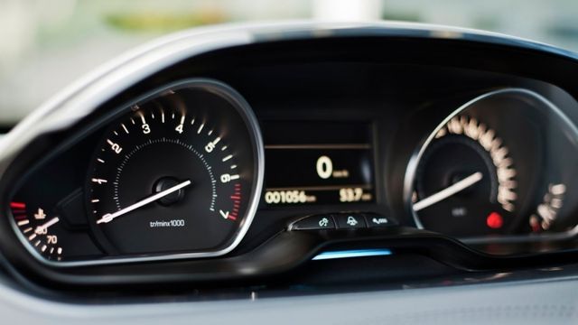 2019 Peugeot 208 1.2 PureTech Signature MT5  第8張相片