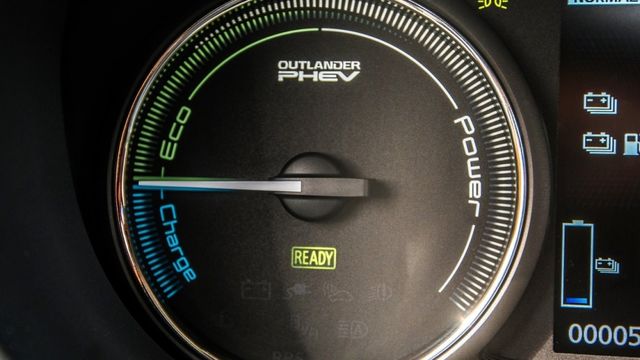 2019 Mitsubishi Outlander PHEV  第8張相片