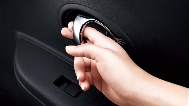 2019 Nissan March 1.5愜意夢幻版  第10張相片