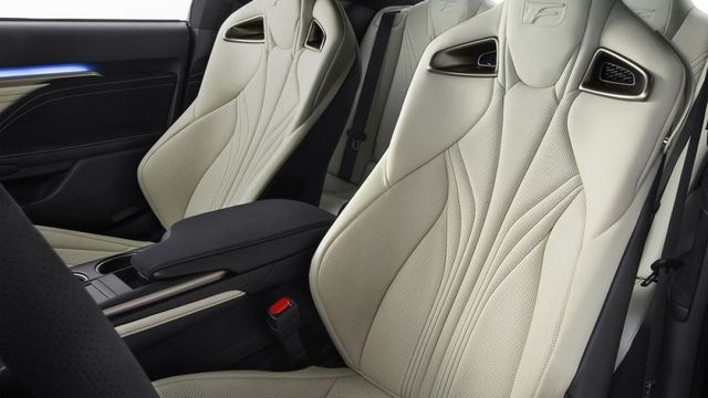 2019 Lexus RC F極致版  第8張相片