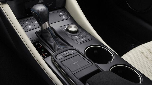 2019 Lexus RC F極致版(選配CFRP套件)  第10張相片