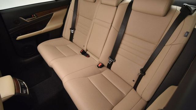 2019 Lexus GS 300 F Sport版  第9張相片