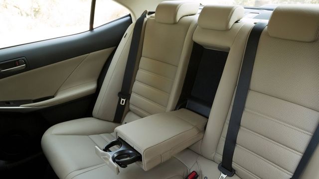 2019 Lexus IS 300頂級版  第7張相片
