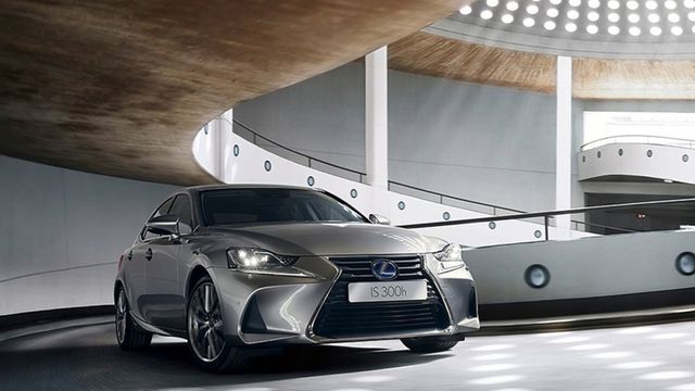 2019 Lexus IS 300頂級Navi版  第2張相片