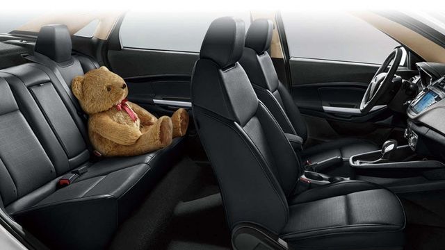 2019 Ford Escort 1.5時尚型  第6張相片