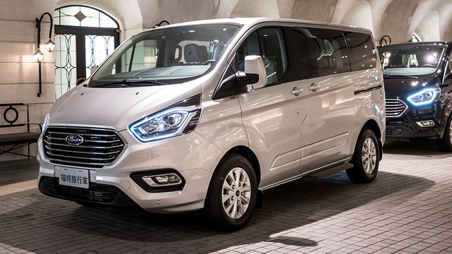 2019 Ford Tourneo Custom 短軸豪華型  第1張相片