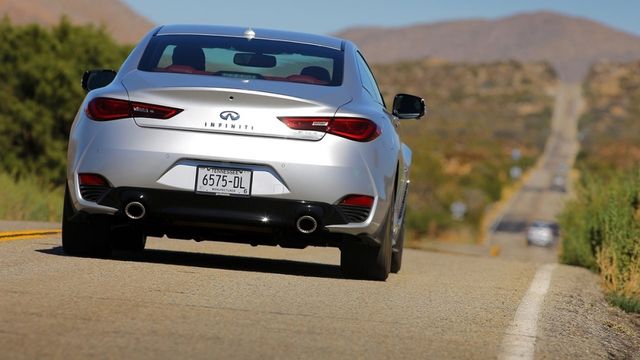 2019 Infiniti Q60 2.0t旗艦款  第5張相片