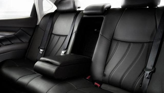 2019 Infiniti Q70 3.7 V6旗艦款  第7張相片