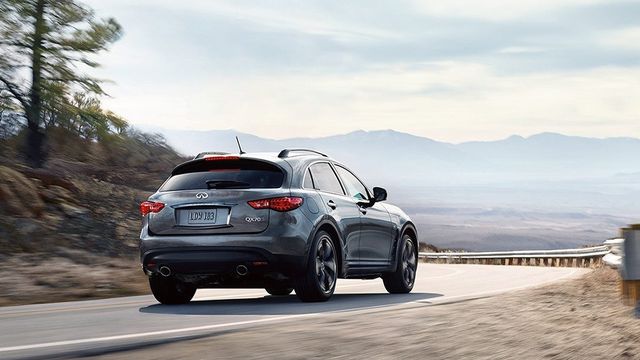 2019 Infiniti QX70 3.7 V6黑曜戰神款  第3張相片