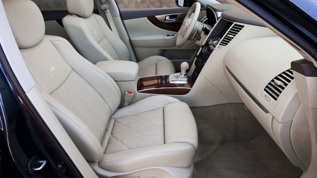 2019 Infiniti QX70 3.7 V6豪華款  第7張相片